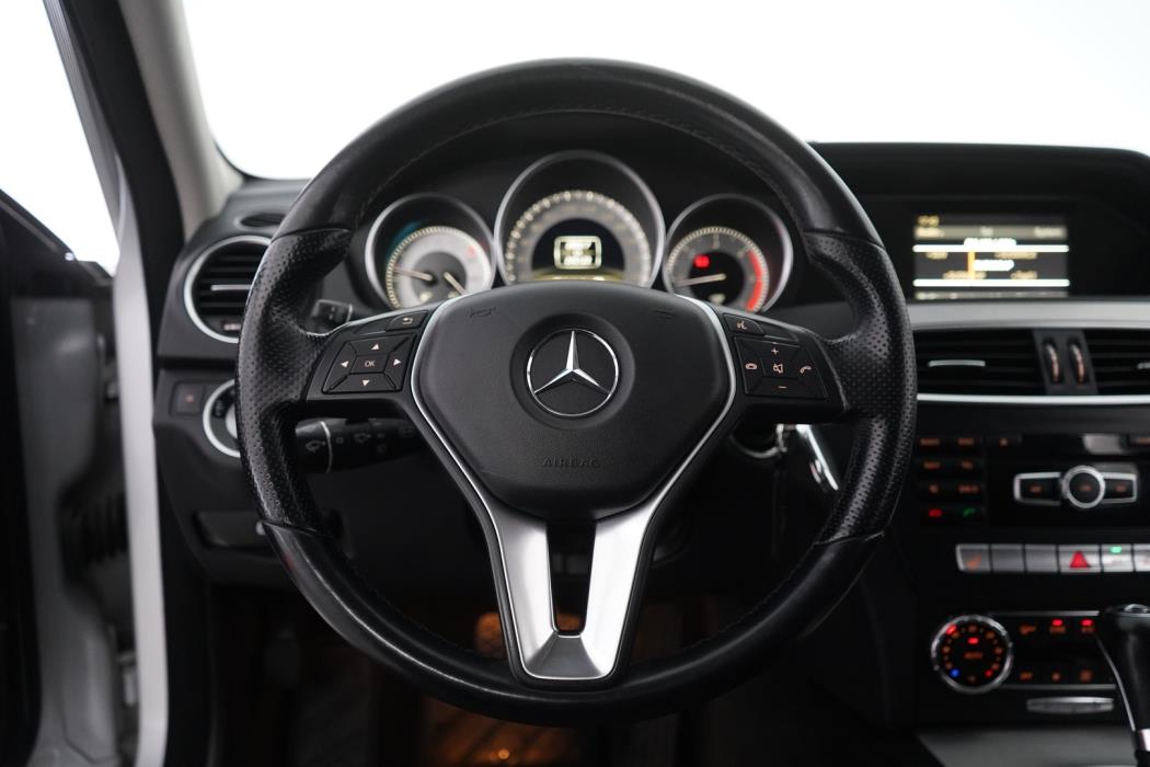 MERCEDES-BENZ C 2012