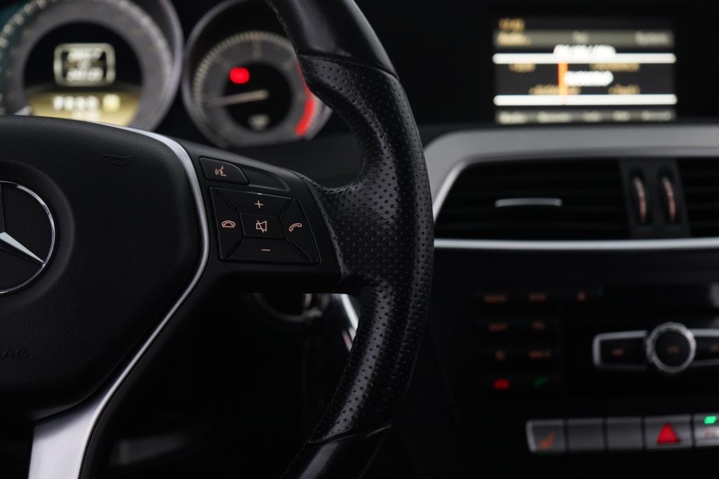 MERCEDES-BENZ C 2012