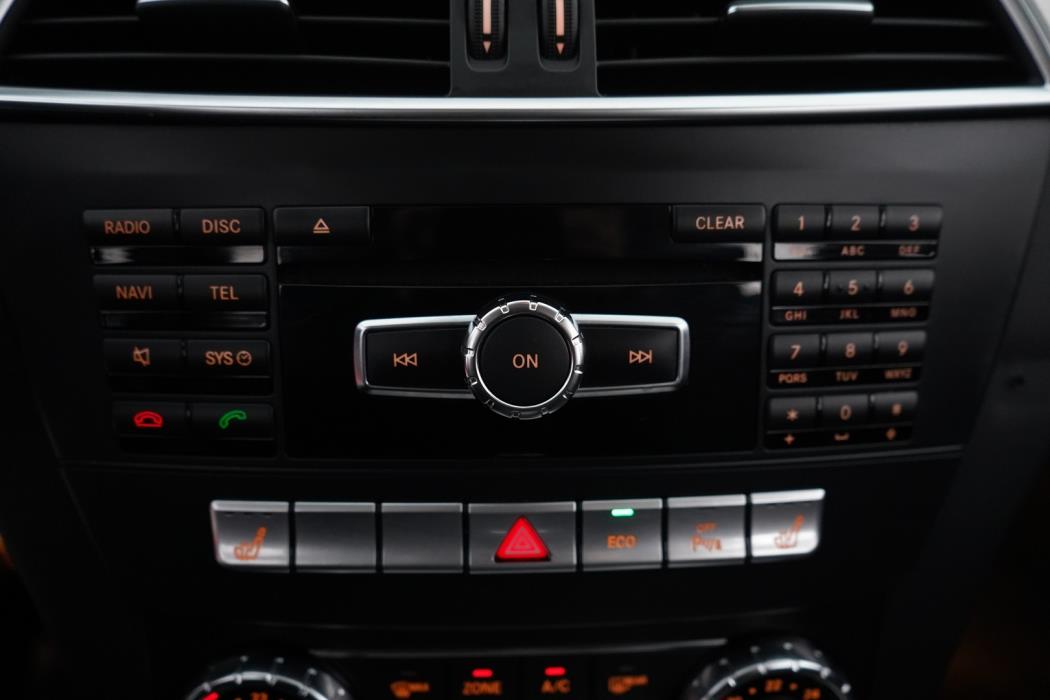 MERCEDES-BENZ C 2012