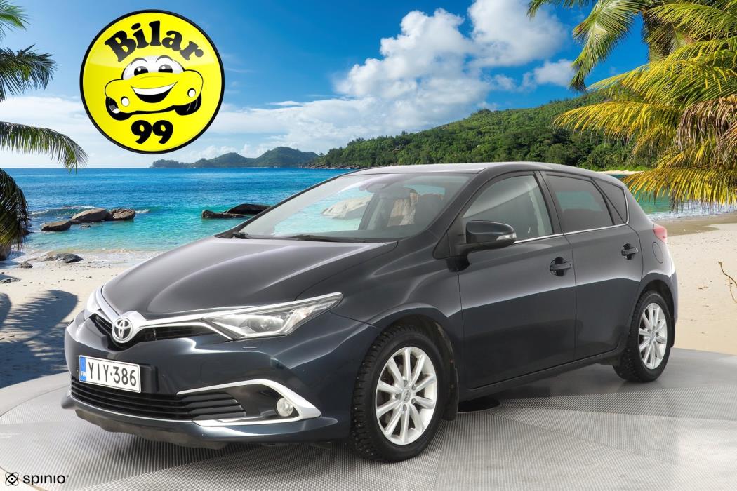 TOYOTA Auris 2015
