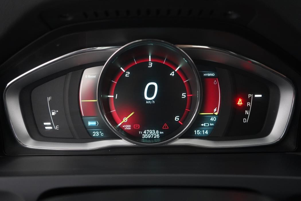 VOLVO V60 2013