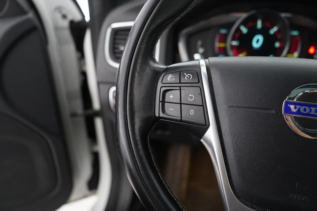VOLVO V60 2013
