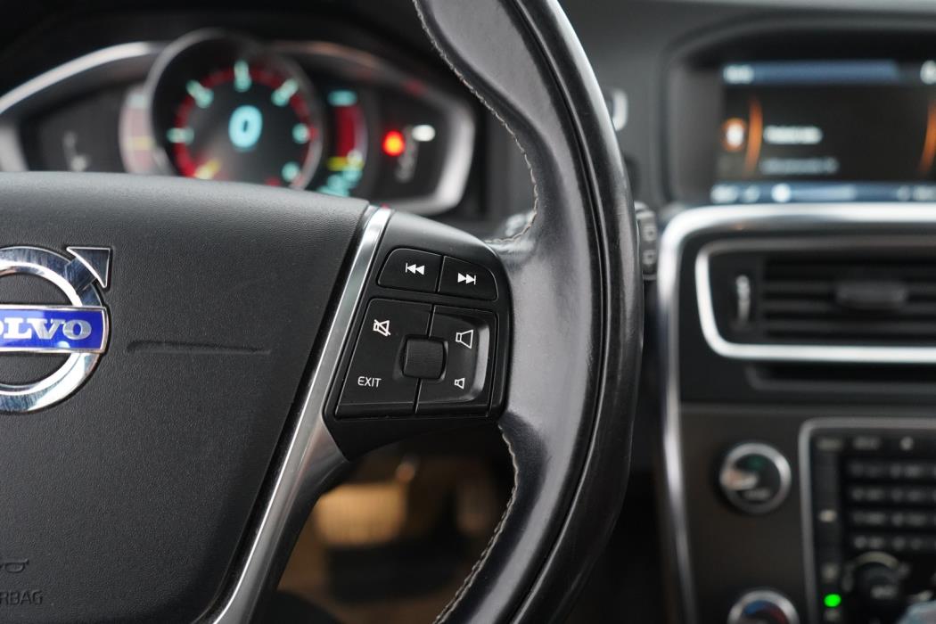 VOLVO V60 2013