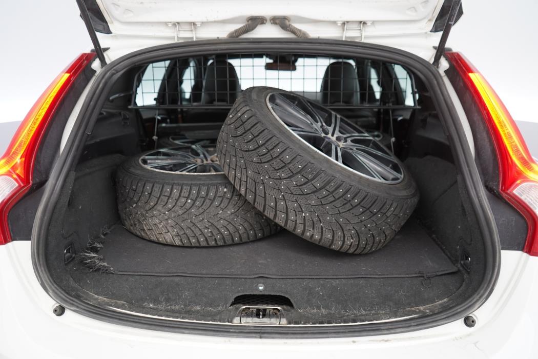 VOLVO V60 2013