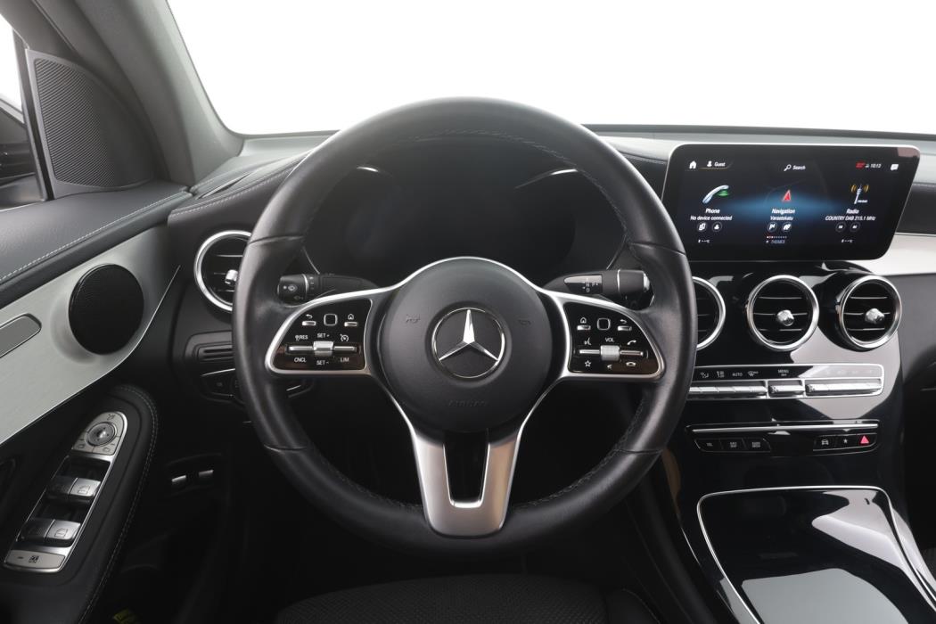 MERCEDES-BENZ GLC 2022