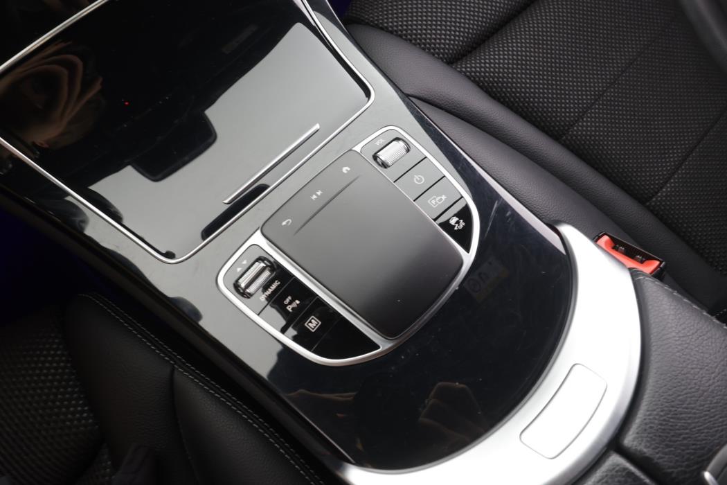 MERCEDES-BENZ GLC 2022