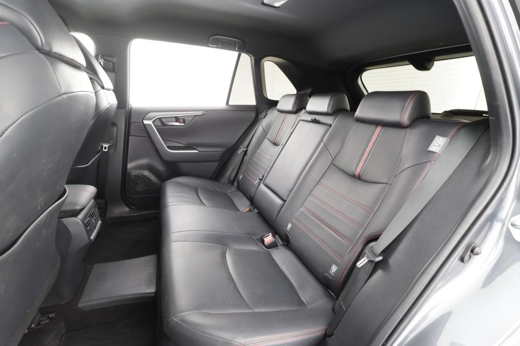 TOYOTA RAV4 Plug-in 2021