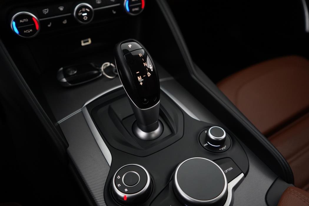 ALFA ROMEO Giulia 2017