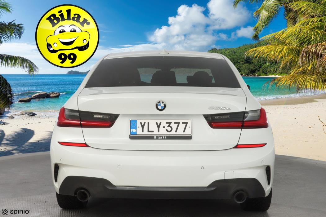 BMW 330 2020