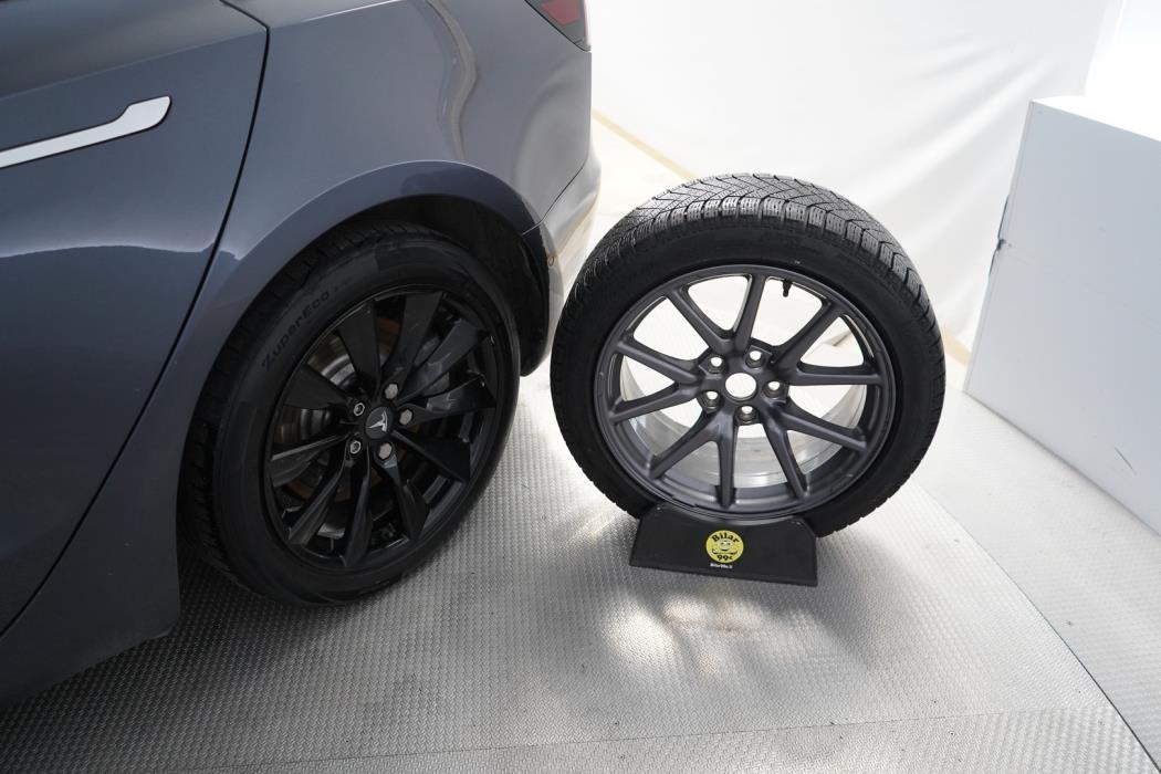 TESLA Model 3 2019