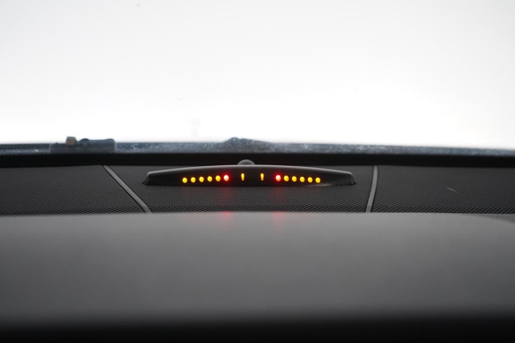 MERCEDES-BENZ E 2009