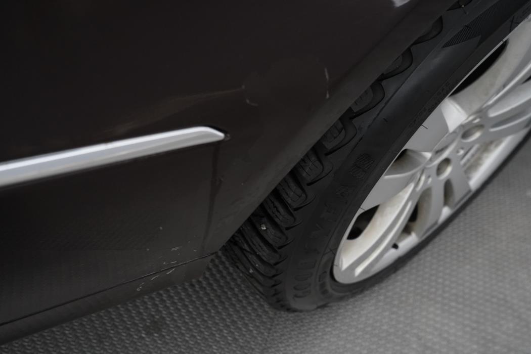 MERCEDES-BENZ E 2009