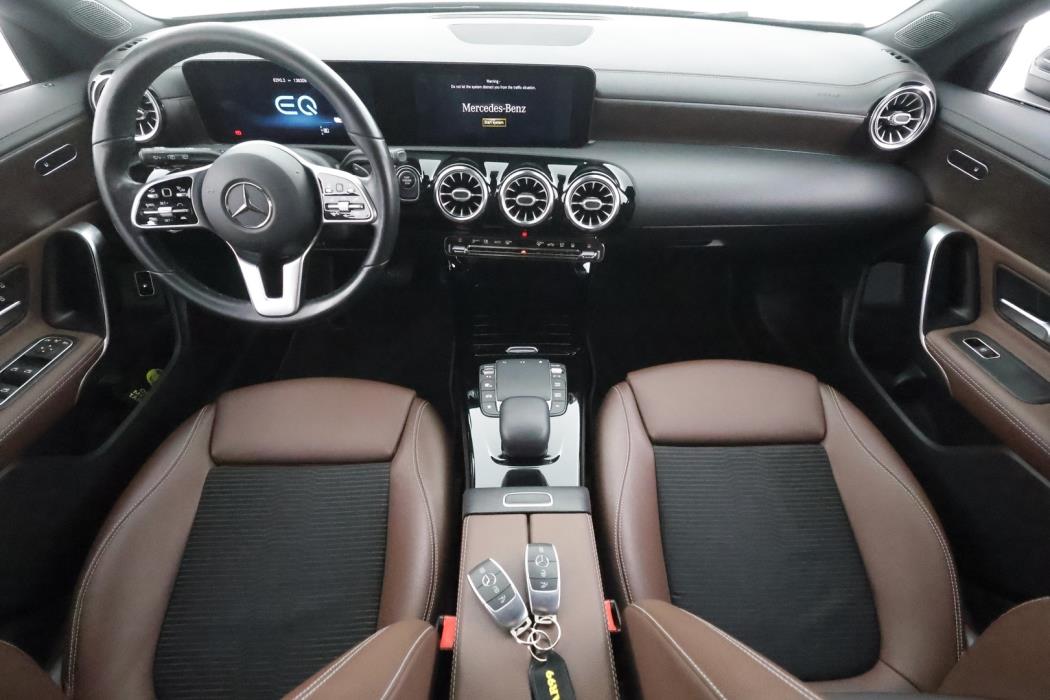 MERCEDES-BENZ CLA 2021