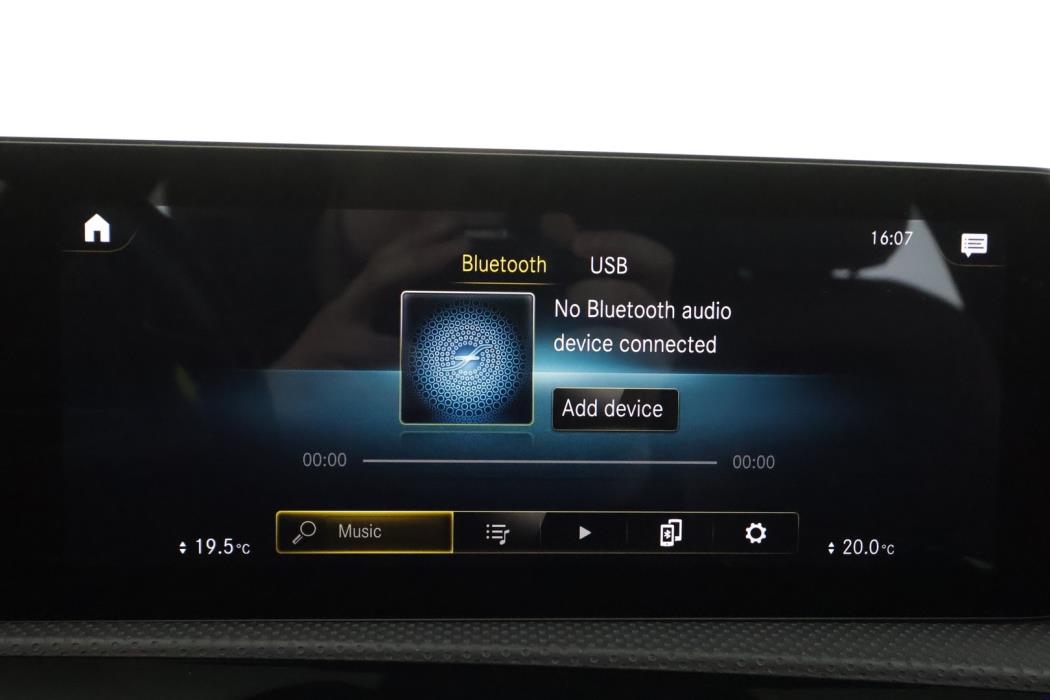 MERCEDES-BENZ CLA 2021