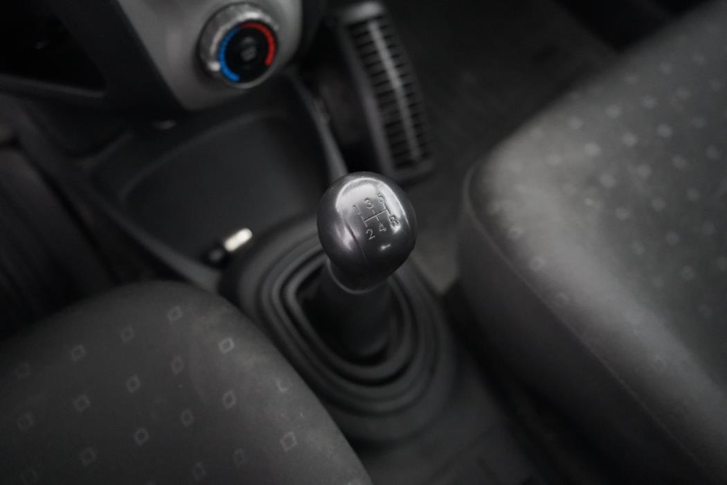 TOYOTA Yaris 2006
