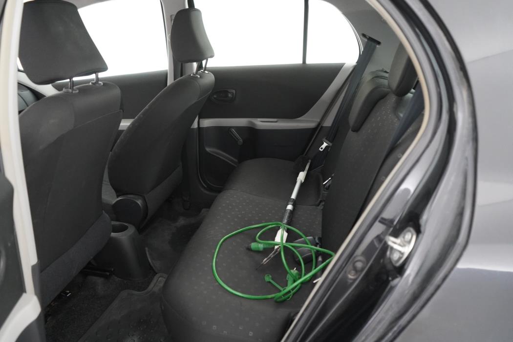 TOYOTA Yaris 2006