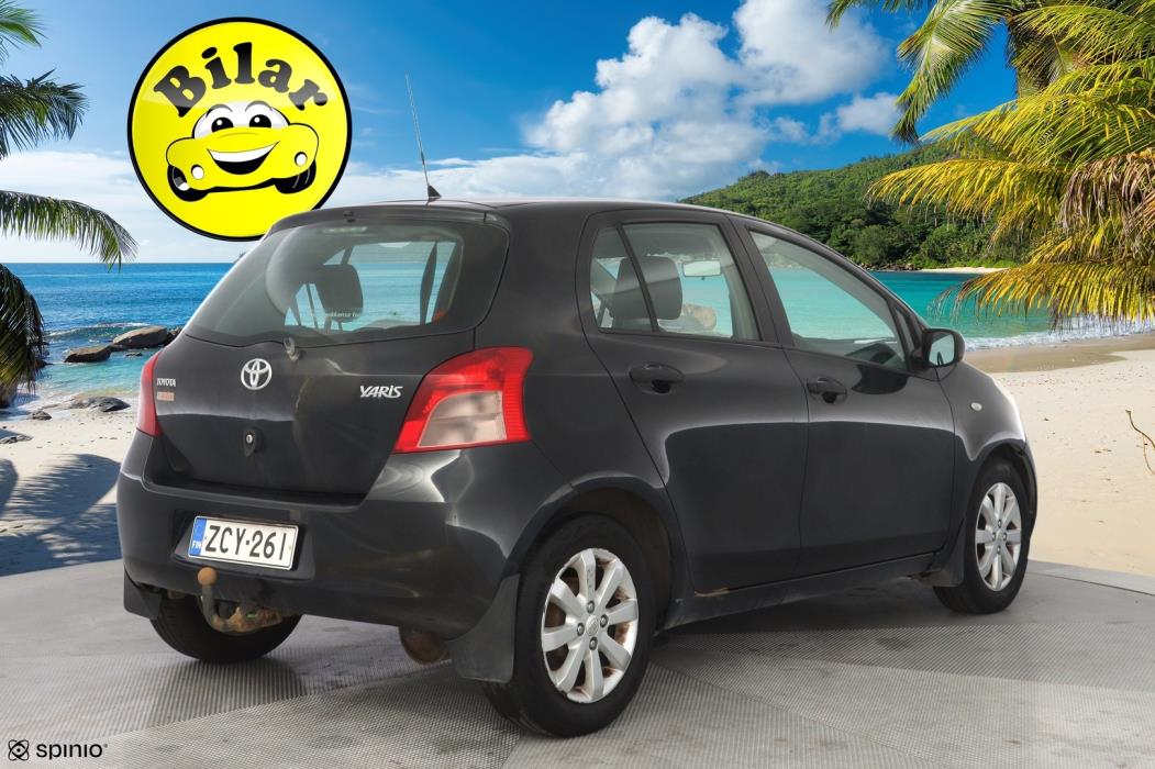 TOYOTA Yaris 2006