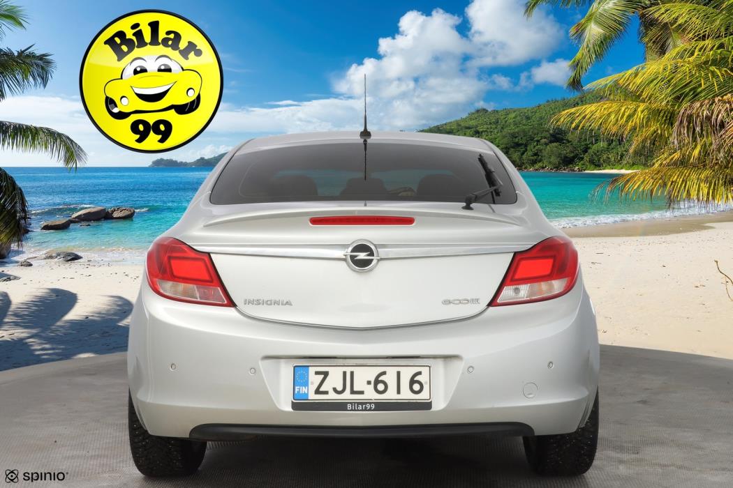 OPEL Insignia 2012
