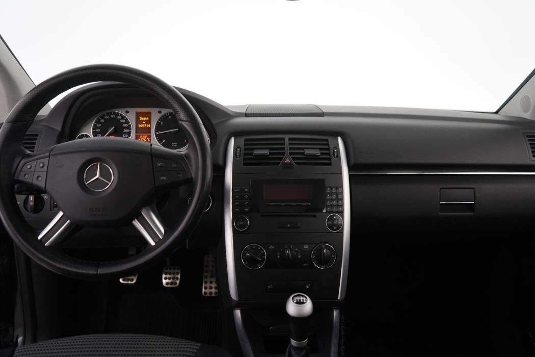 MERCEDES-BENZ B 2006