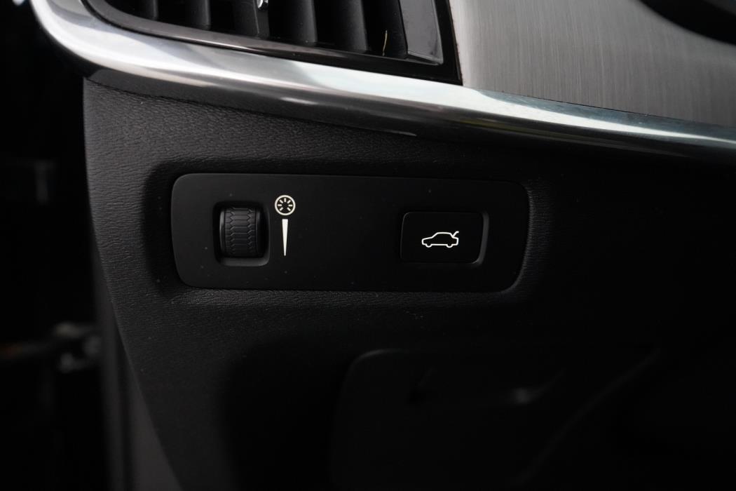 VOLVO V90 2018