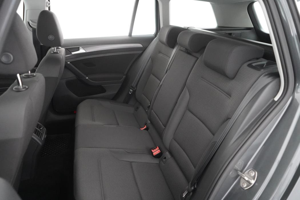 VOLKSWAGEN Golf 2020