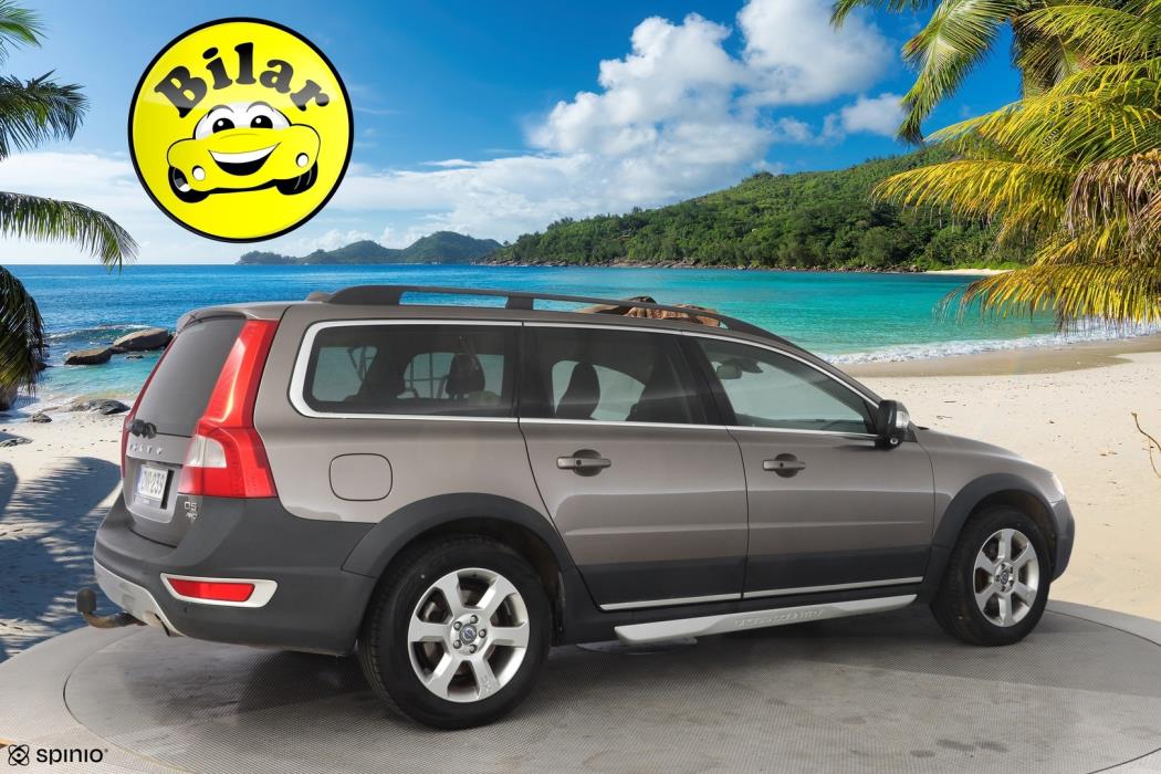 VOLVO XC70 2011