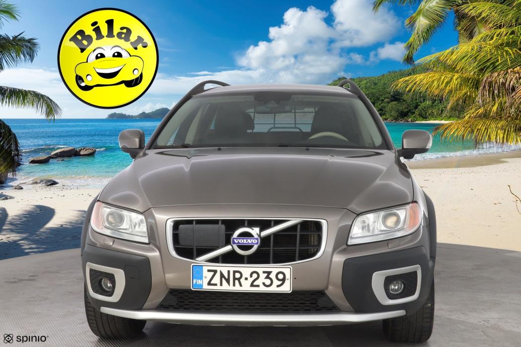 VOLVO XC70 2011