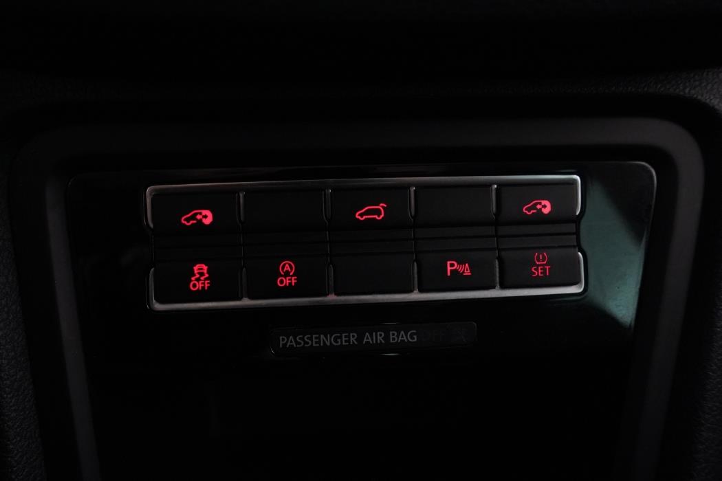 VOLKSWAGEN Sharan 2012