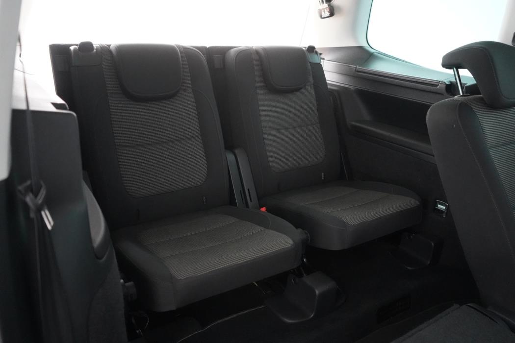 VOLKSWAGEN Sharan 2012