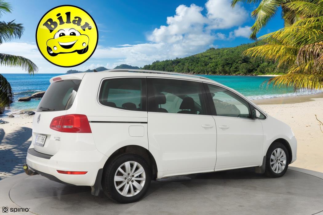 VOLKSWAGEN Sharan 2012
