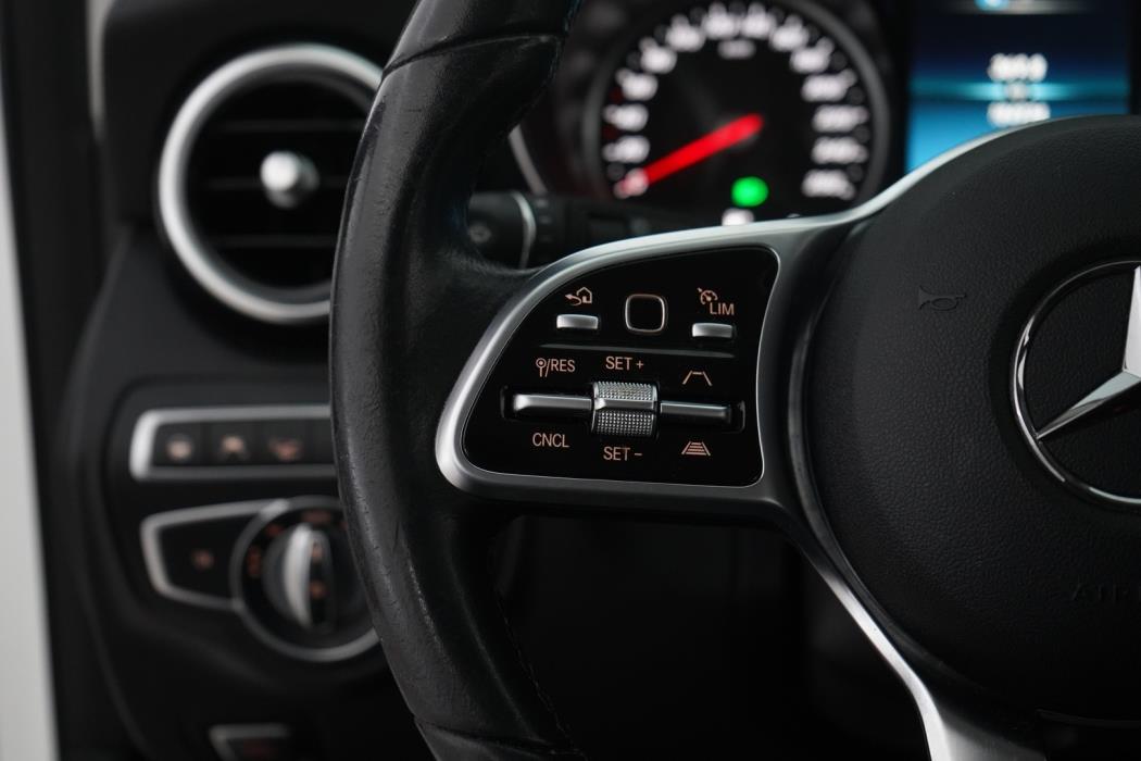 MERCEDES-BENZ C 2020