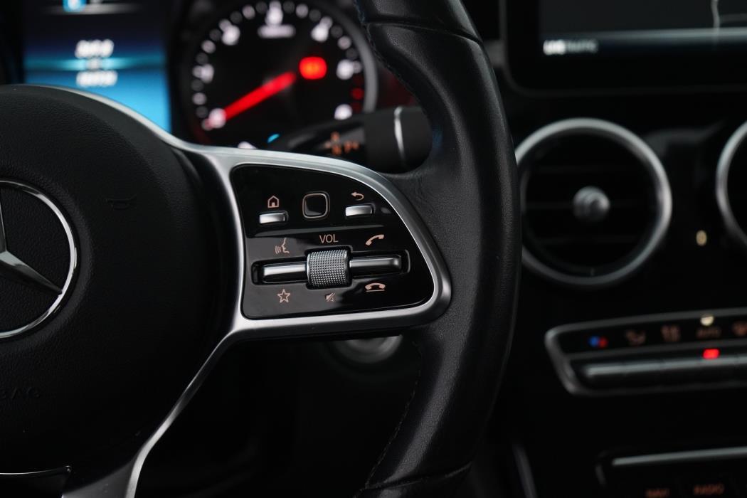 MERCEDES-BENZ C 2020