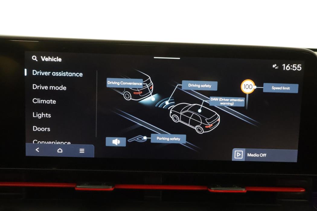 HYUNDAI KONA ELECTRIC 2025
