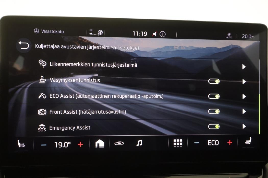 SKODA Enyaq 2022