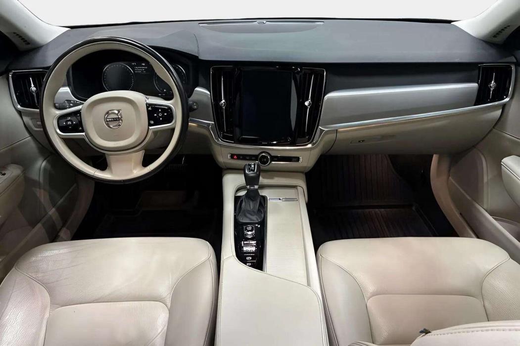 VOLVO V90 2019