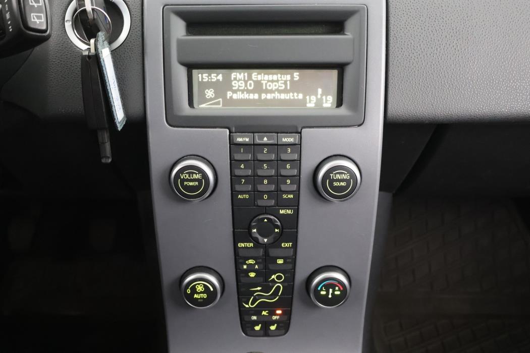 VOLVO V50 2011