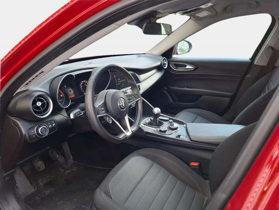 ALFA ROMEO Giulia 2017