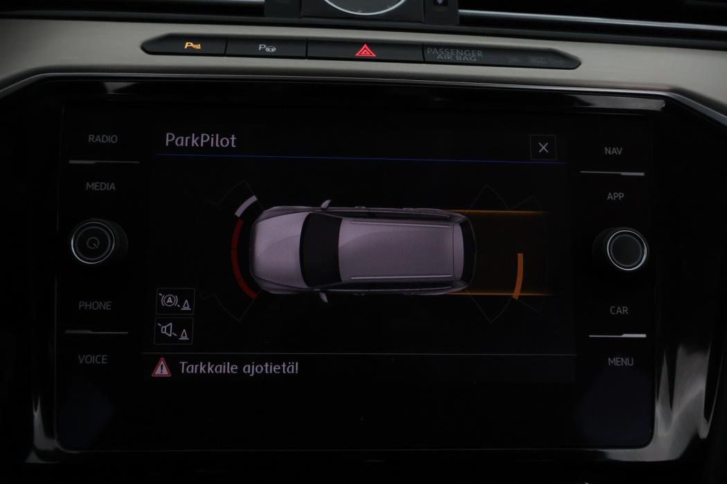 VOLKSWAGEN Passat 2018