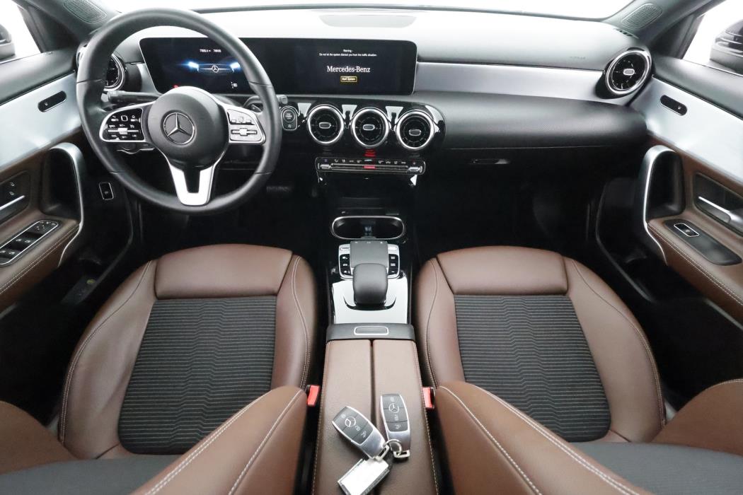 MERCEDES-BENZ A 2019