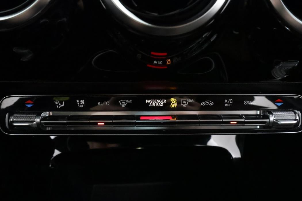 MERCEDES-BENZ A 2019