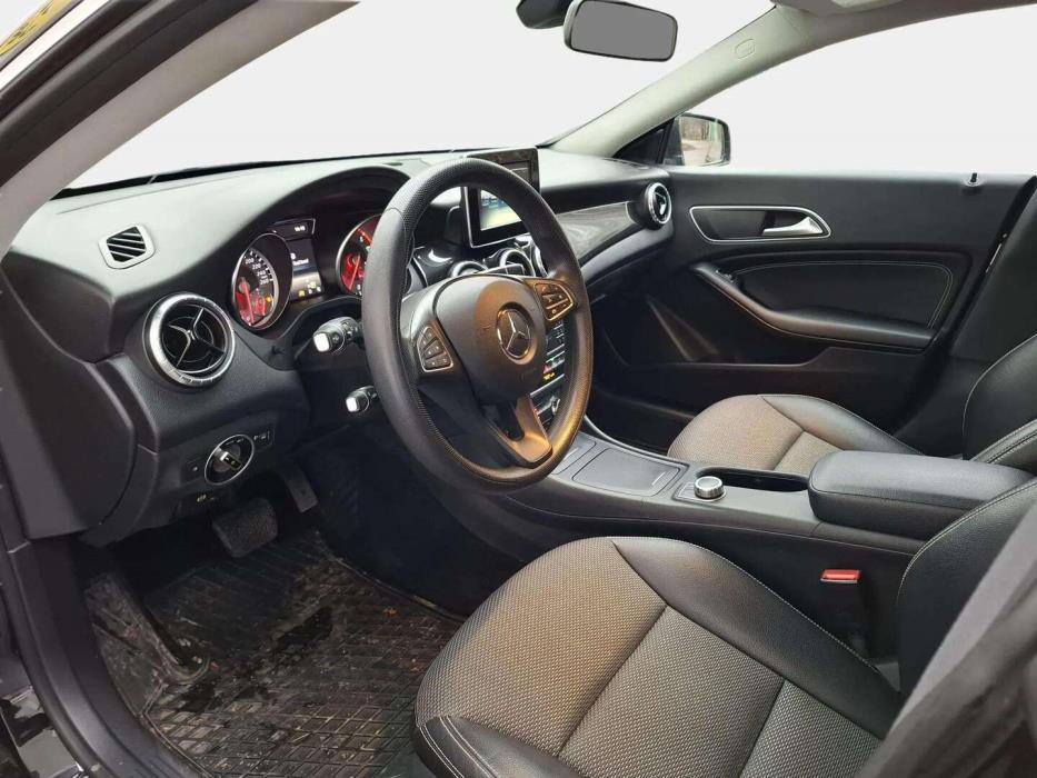 MERCEDES-BENZ CLA 2016