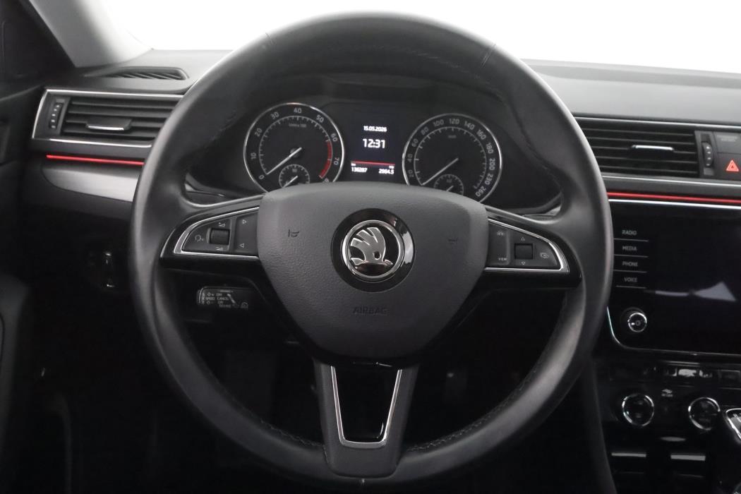 SKODA Superb 2019