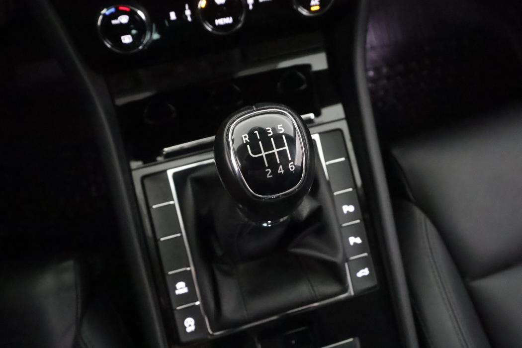 SKODA Superb 2019