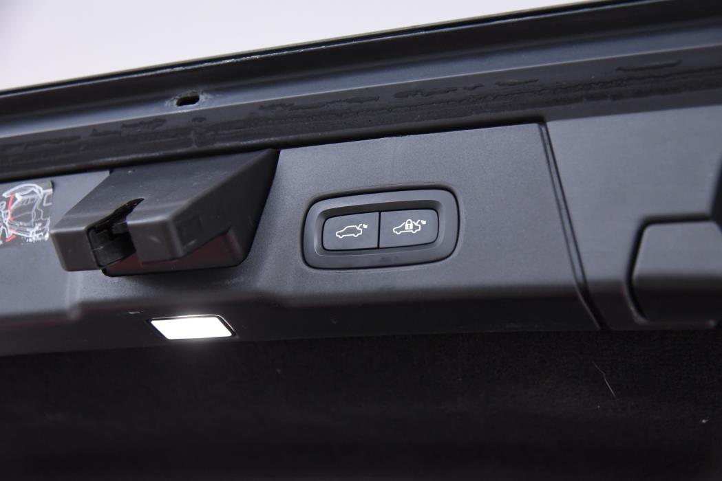 VOLVO V90 Cross Country 2019