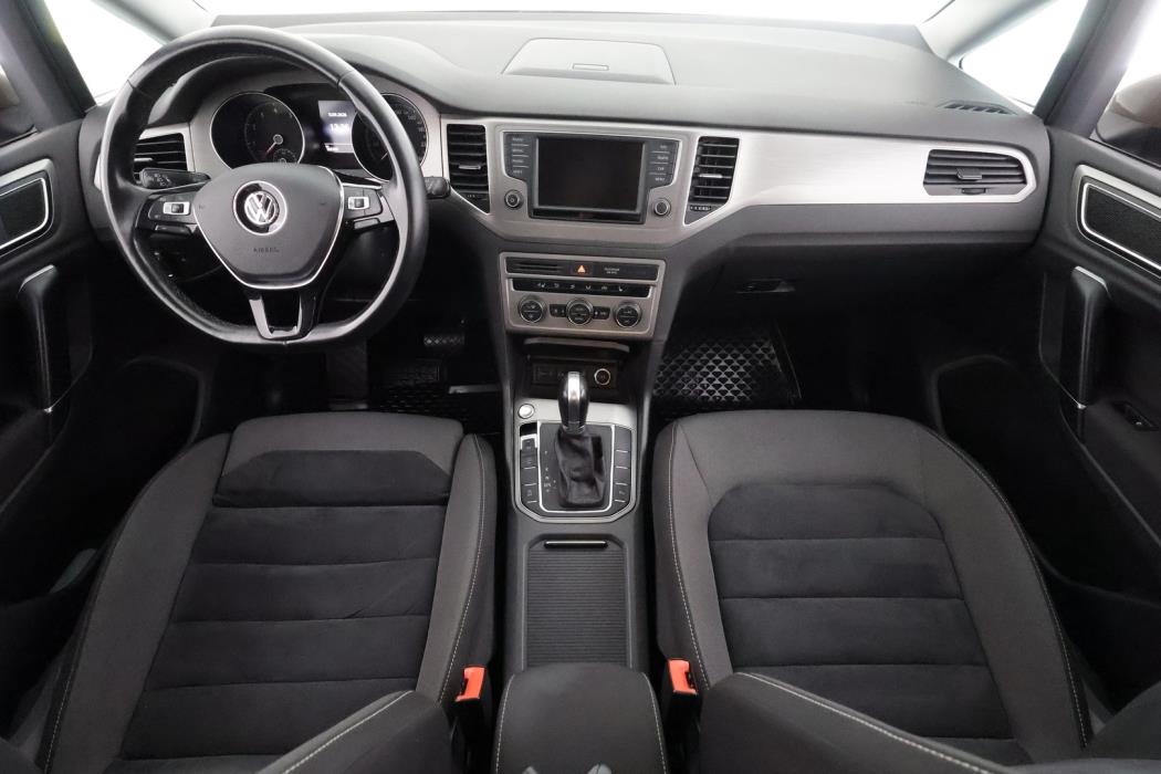 VOLKSWAGEN Golf Sportsvan 2016