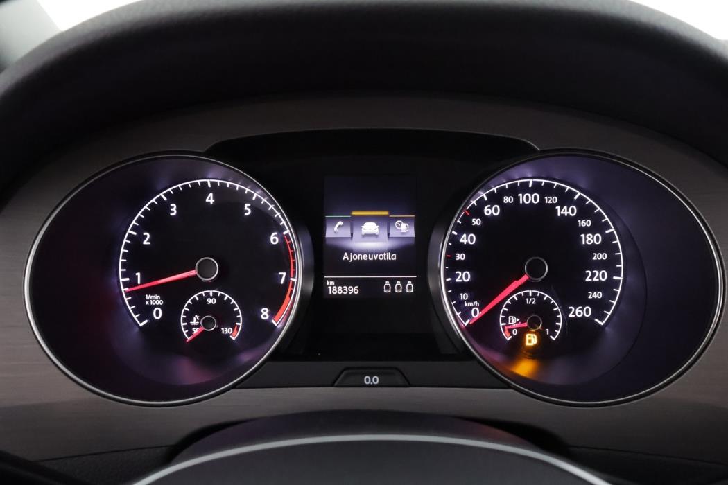 VOLKSWAGEN Golf Sportsvan 2016