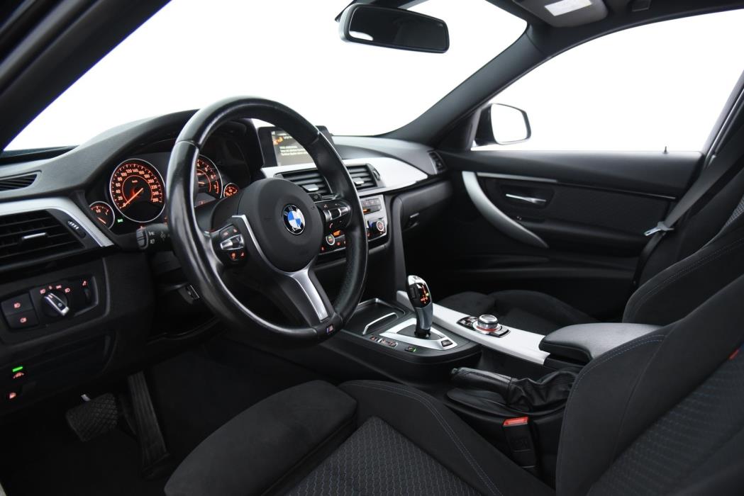 BMW 330 2017