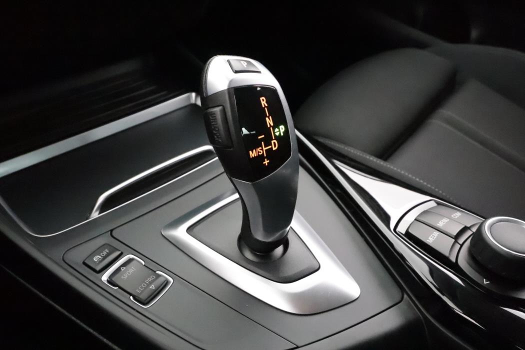BMW 118 2018
