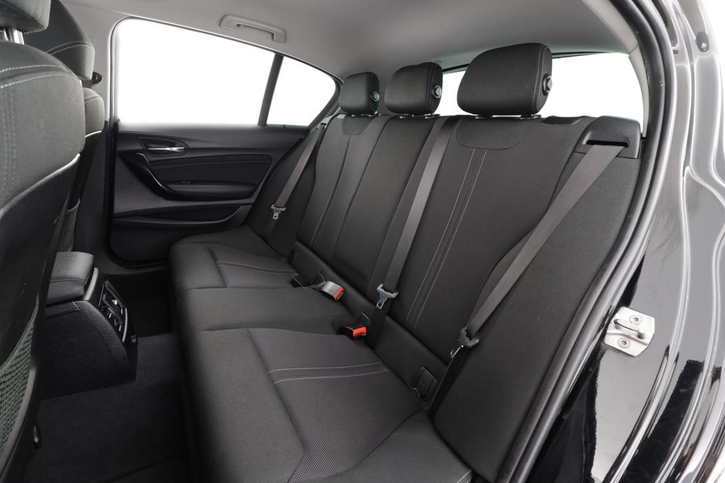 BMW 118 2018