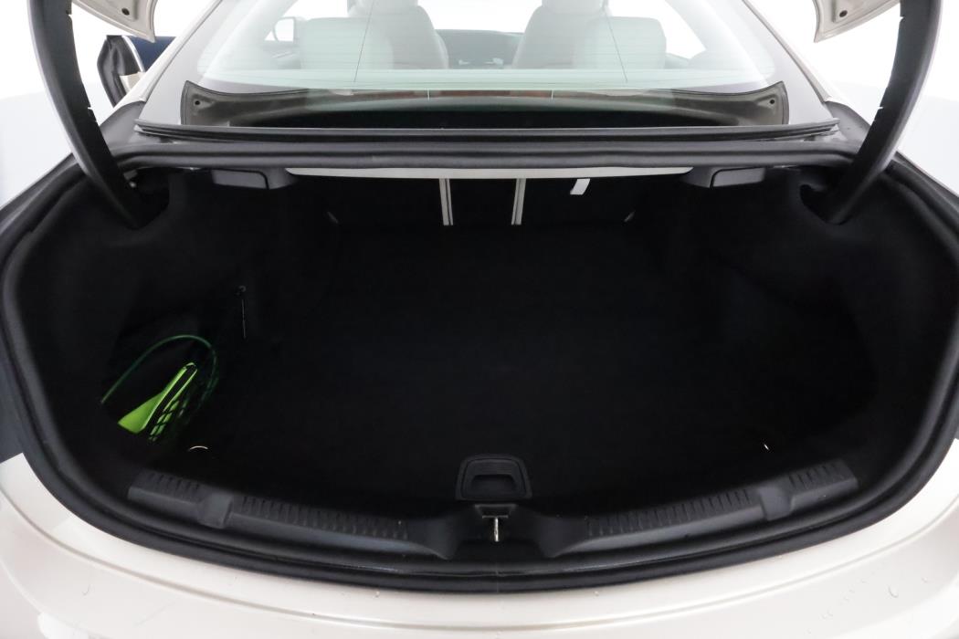 MERCEDES-BENZ E 2018